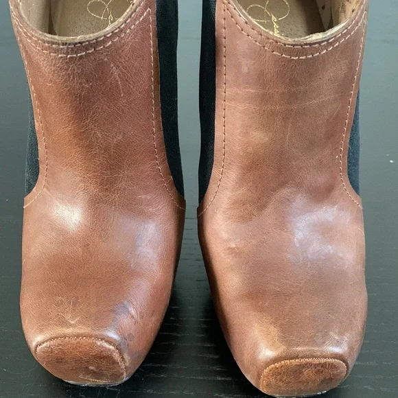 JESSICA SIMPSON distressed leather ankle bootie - Picture 11 of 16